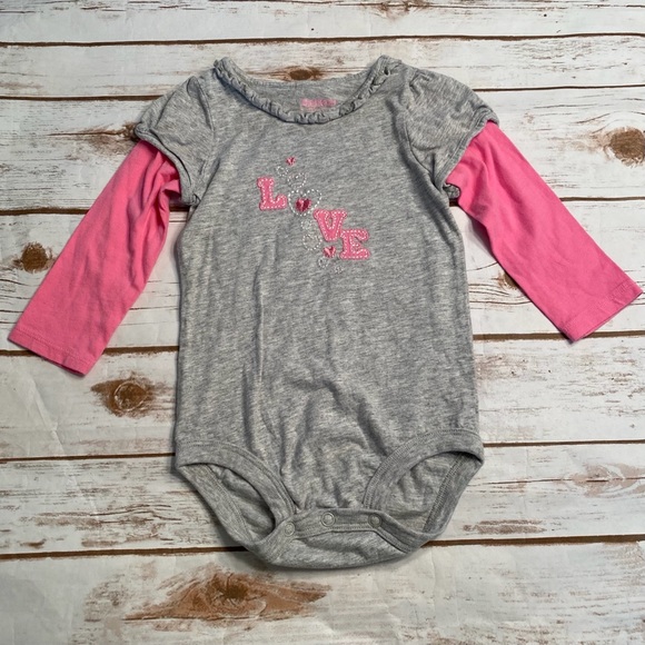 ♦️3/$15♦️OshKosh B’Gosh Sz 18M Long Sleeve Onesie